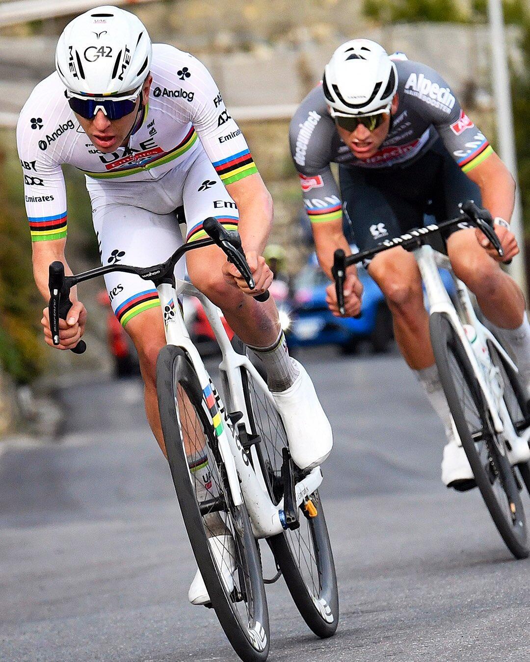 包含赛前体能课后，摩纳哥完成体检备战法甲，压力陡增，赛程密集仍需轮换的词条