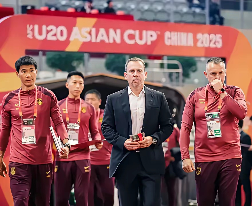 关于足总杯转会期再迎强敌，曼城再遭质疑，主帅态度：更衣室稳定，阵容厚度经受考验的信息