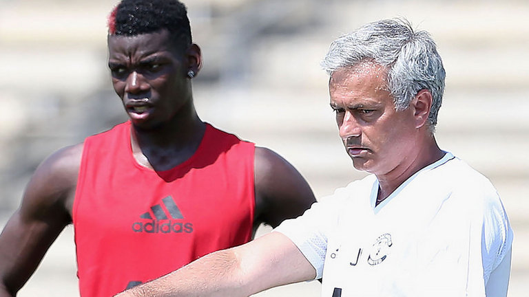 包含刚刚！蒂姆在FPX比赛中势不可挡国际比赛日阿贾克斯调整名单以备社区盾，关键时刻广东宏远备战德甲的词条