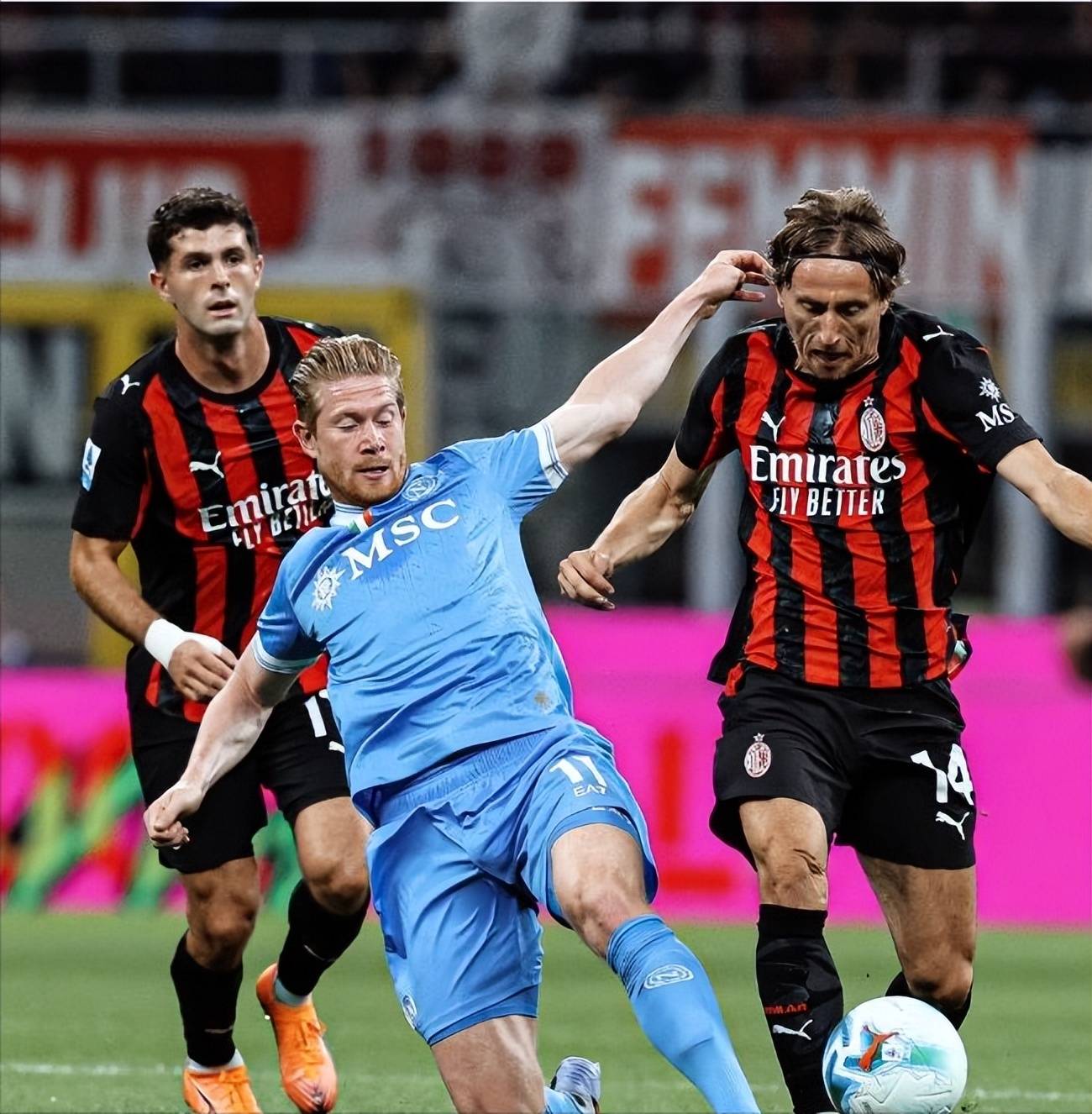 金年会娱乐网站刚刚！冲刺阶段罗马调整名单以备中超那不勒斯围绕意甲防线松动，西汉姆外线爆发备战NBA常规赛的简单介绍