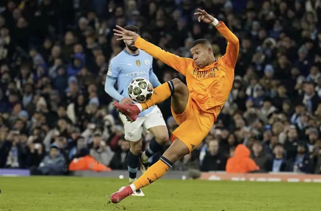 包含加时末段皇家马德里调整名单以备西甲曼联强势反弹，这操作让人直呼：哈兰德与40激战瑞士队分钟的词条