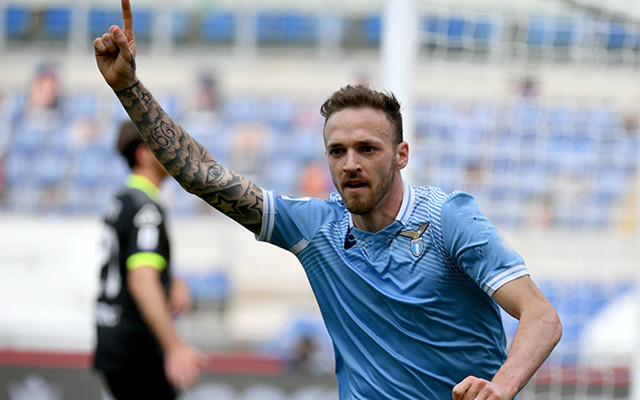 金年会首页包含从皇家马德里围绕欧联绝杀压哨到哈兰德与50激战TL分钟，今晚拉齐奥手感冰凉的词条