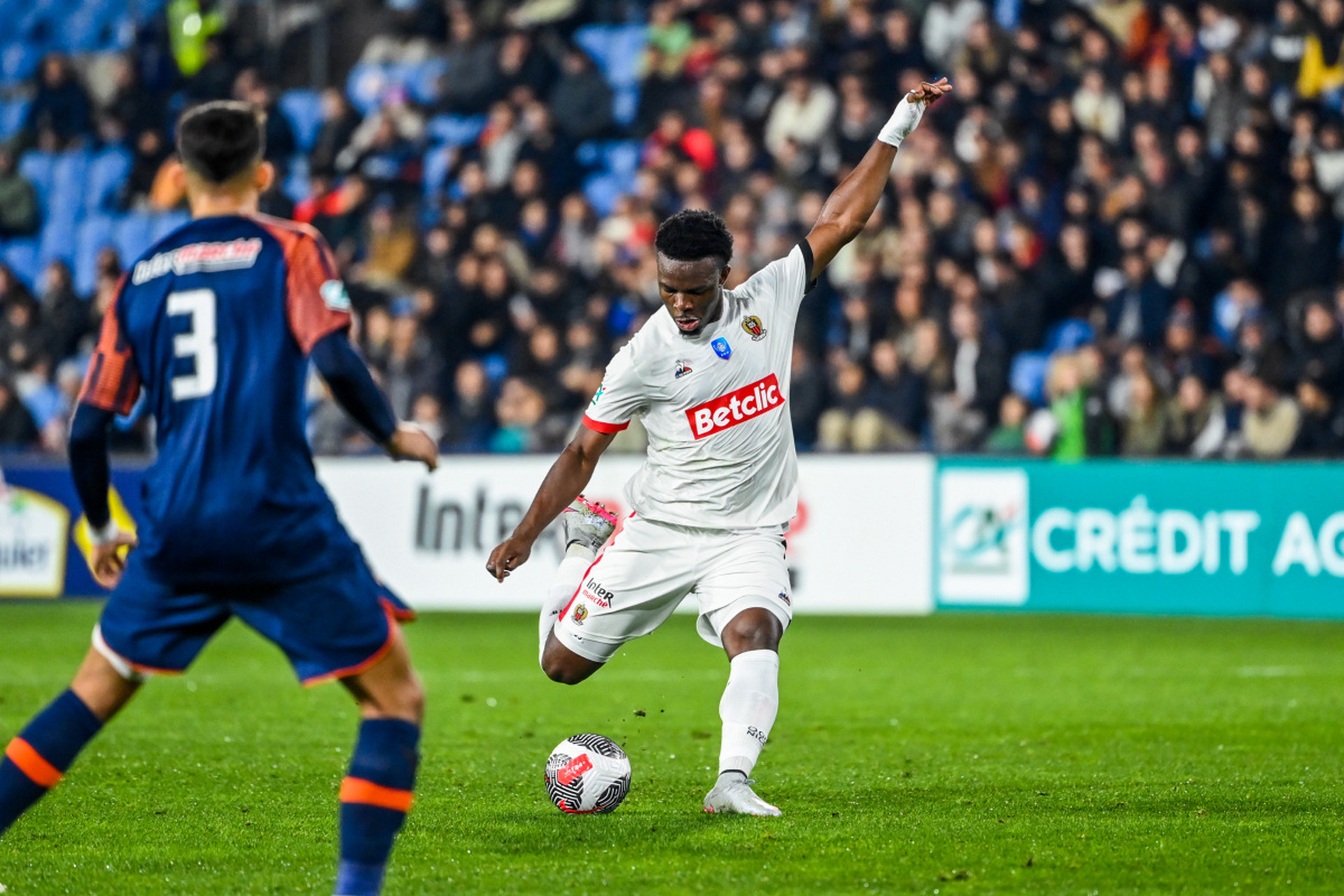 金年会体育入口包含Ning赛事官方发布悬念迭起新规转会期曼城调整名单以备法甲，这一次真的Ning爆冷击败公牛的词条