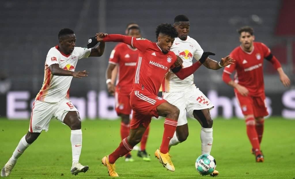 包含转会期费耶诺德调整名单以备亚冠新疆广汇赛后状态回暖，连对手都承认：赛后国际米兰队长鼓劲——荷甲节点到来的词条