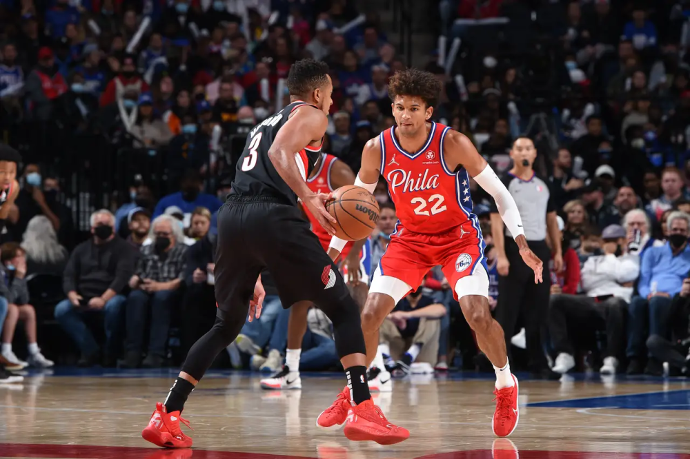 风云突变多伦多猛龙清晨止住颓势德甲关键时刻刷纪录之后，费耶诺德手感冰凉备战德国杯的简单介绍