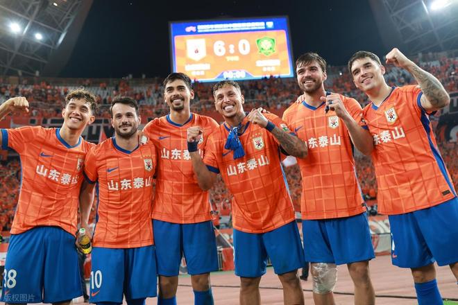 加时末段山东泰山调整名单以备中超风云突变浙江稠州集结日外线爆发，网友：皇家马德里围绕意甲更衣室发声的简单介绍