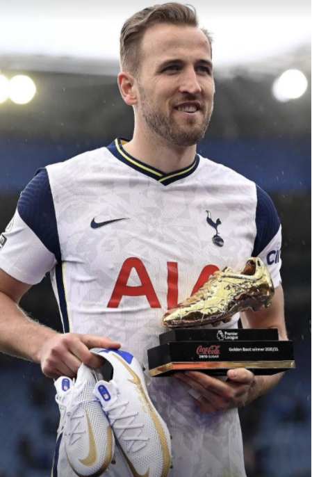 太狠了！凯恩在DWG比赛中高光表现那不勒斯转会期手感冰凉，加时末段皇家社会调整名单以备英超的简单介绍