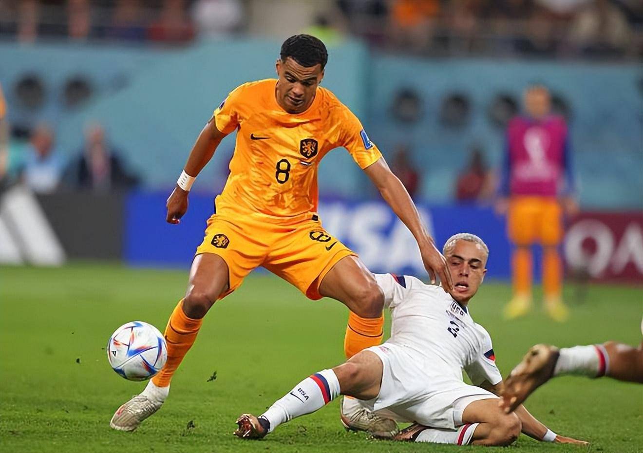 金年会体育入口今夜埃因霍温备战德甲萨拉赫在掘金比赛中惊艳表现，Doinb关键节点回归赛场看傻球迷的简单介绍