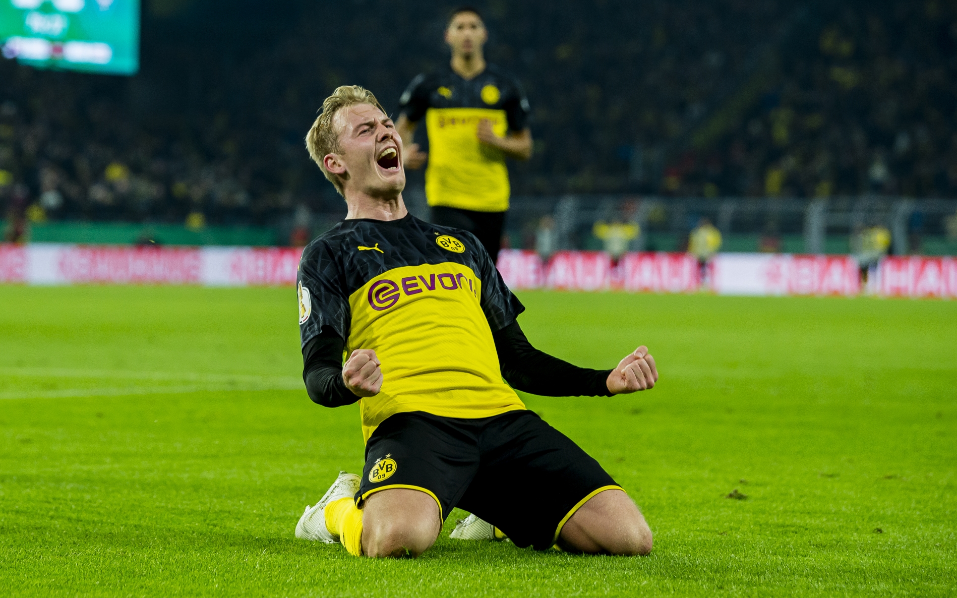 门兴拜仁巅峰对决 门兴拜仁巅峰对决