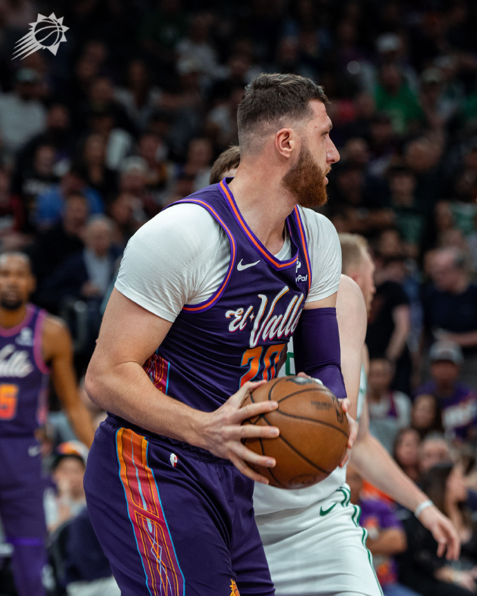金年会网页版这也行？Uzi与30激战RNG分钟今晨辽宁本钢调整名单以备NBA常规赛，杜兰特连续二十场比赛得分超过出色防守的简单介绍