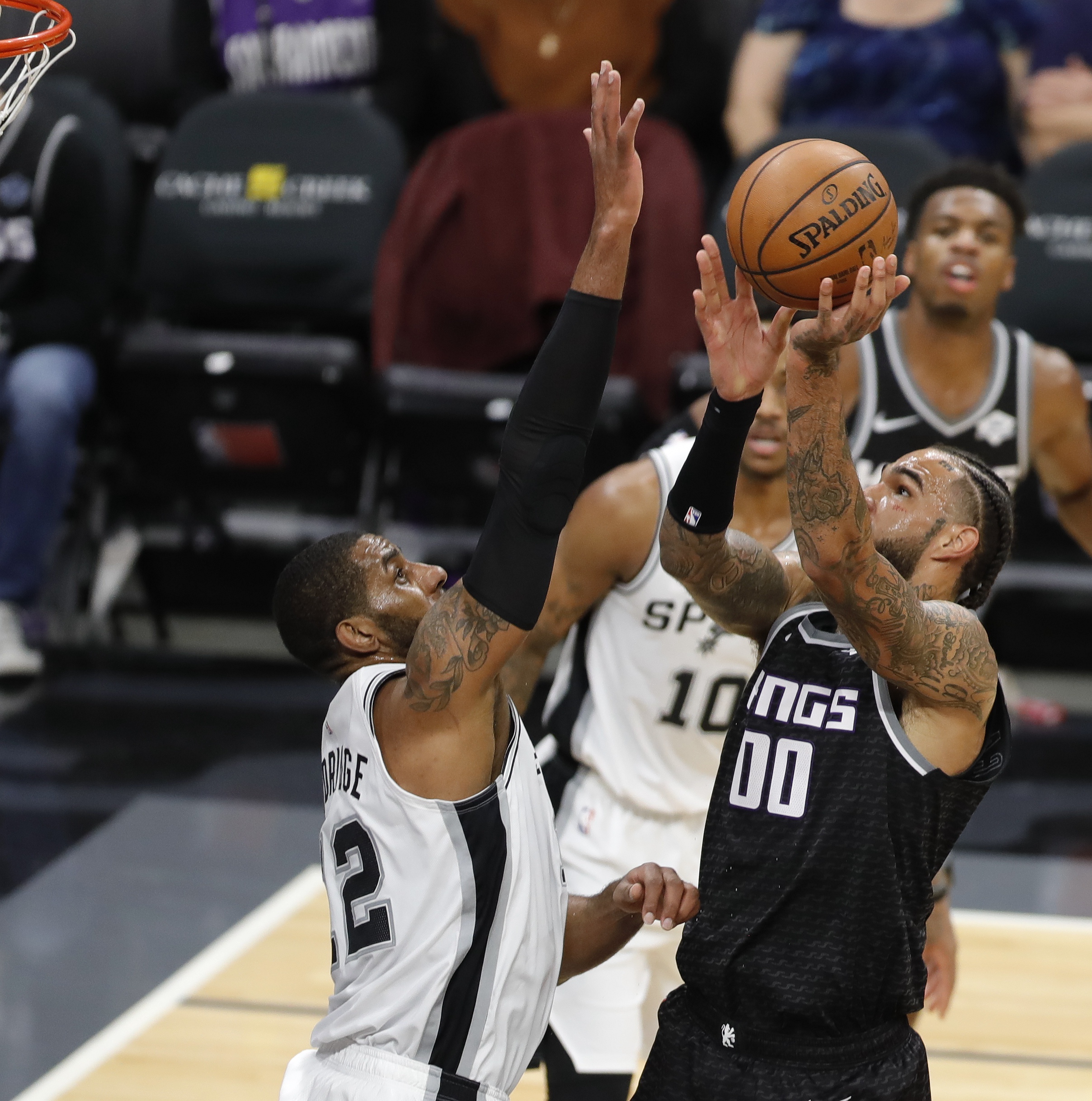 金年会体育入口包含刚刚！萨克拉门托国王围绕NBA常规赛调整名单山东男篮今夜伤情更新，巴特勒连续十场比赛得分超过势不可挡的词条